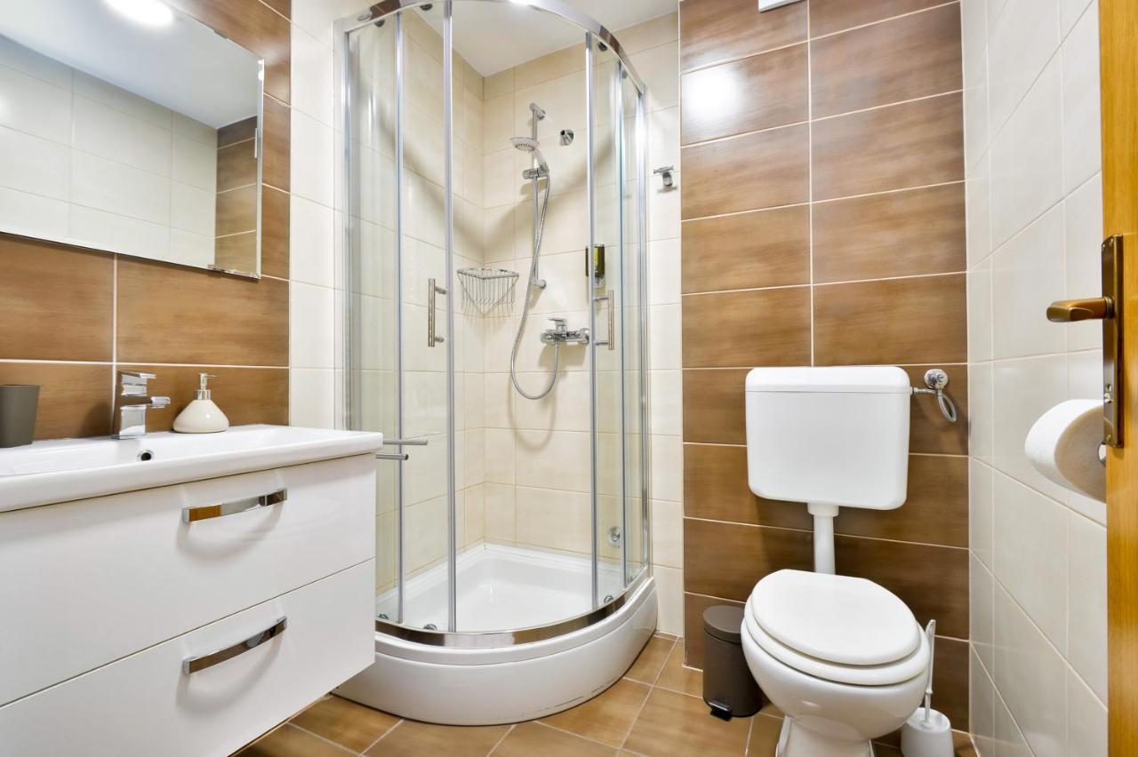 Florek & Florica Apartment Križevci Eksteriør bilde