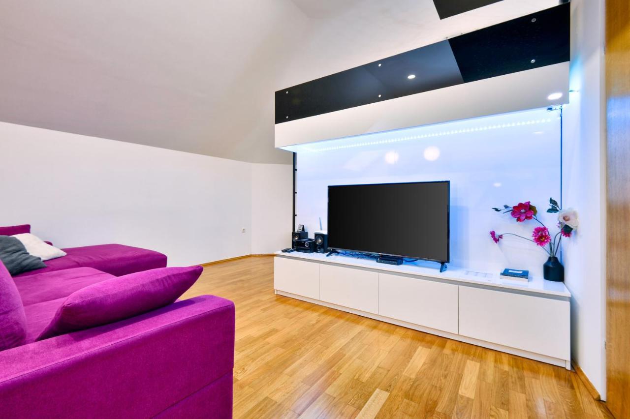 Florek & Florica Apartment Križevci Eksteriør bilde