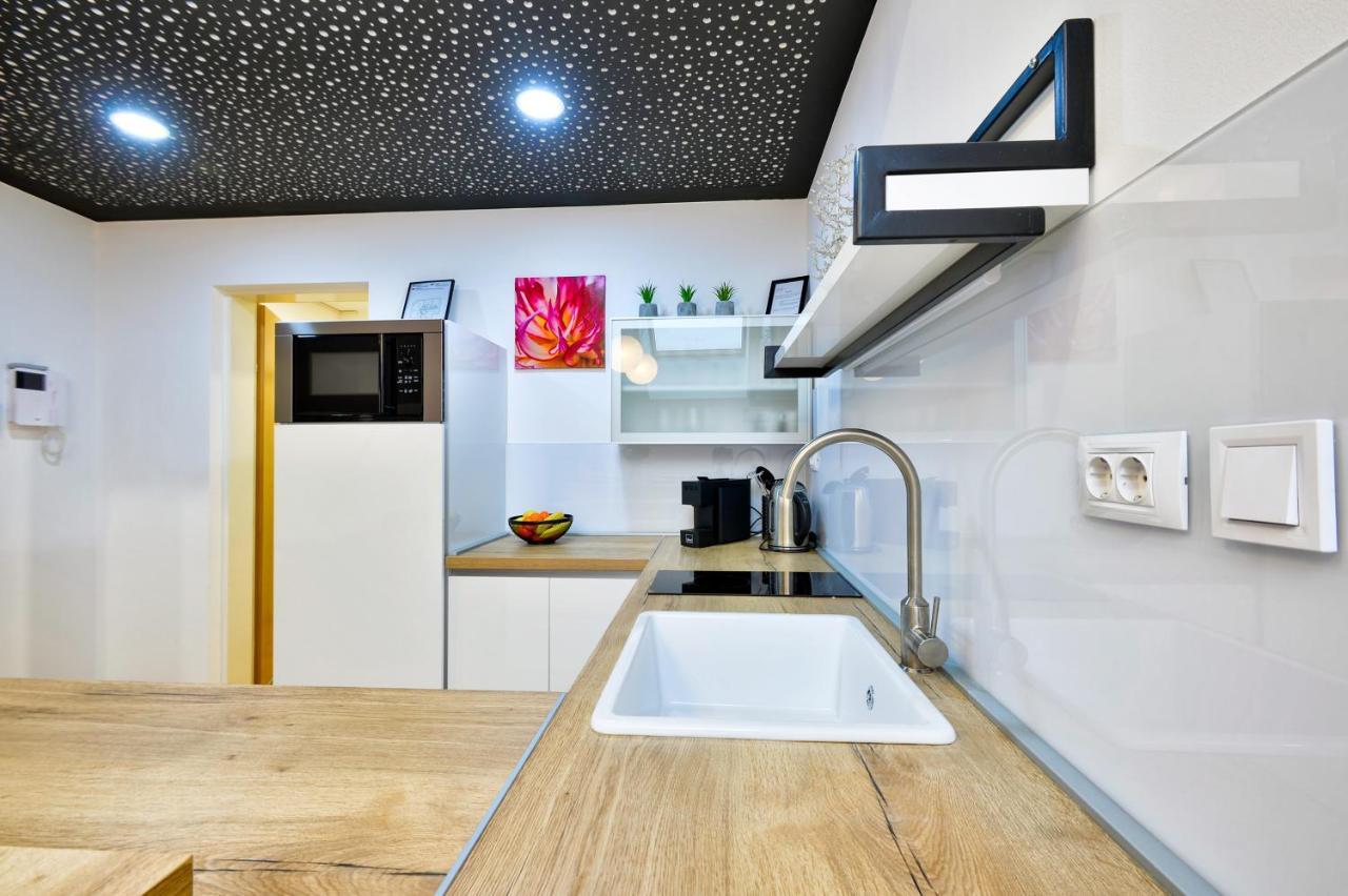 Florek & Florica Apartment Križevci Eksteriør bilde
